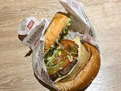 -The Habit Burger Grill 哈比特汉堡(复兴soho店)
