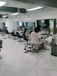 -HG美发设计沙龙