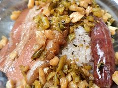 -梁阿婆廿年老牌扣肉糯米饭