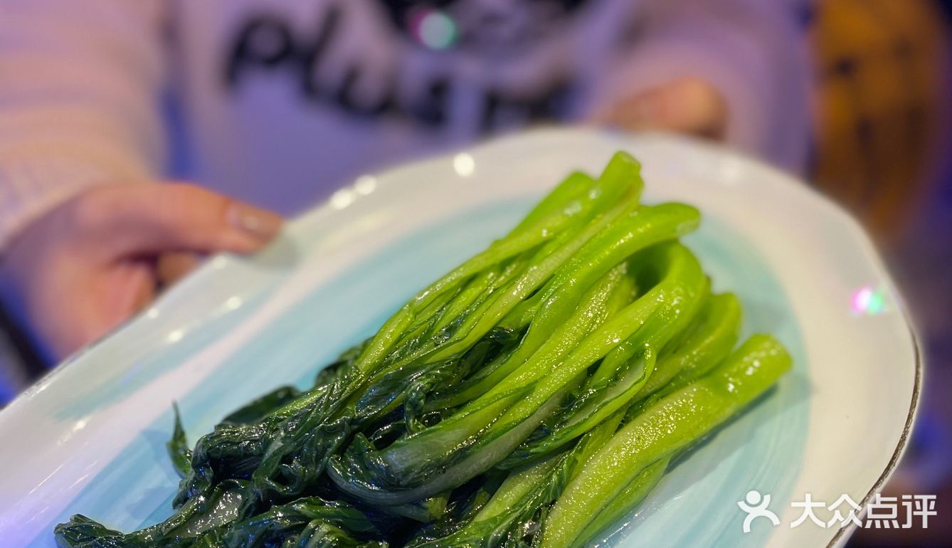 二十几年的好友今天有幸相聚到超级梦幻奢华的华煜云婷宴