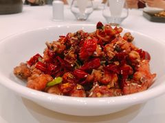 -鱼鲜饭香·招牌汽锅剁椒鱼头王