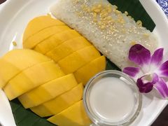 -Dang restaurant (patong phuket)