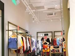 -URBAN REVIVO(北京斯普瑞斯奥特莱斯店)