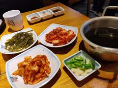 -唯成•韩国炭火烤肉 유성고기