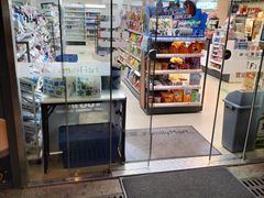 -全家便利店(沪太路三店)