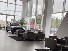 -上海冠松华奥奥迪4S店(张江店)