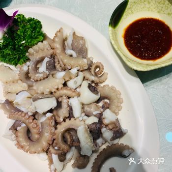 外地游玩没有熟人吃喝玩全靠自己攻略，这是打卡第三个榜