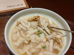 鸡油菌烧甜笋-一坐一忘云南菜(嘉里中心店)