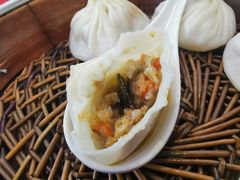 黑松露鹅肝蟹粉小笼-法华汤包馆(法华镇路店)