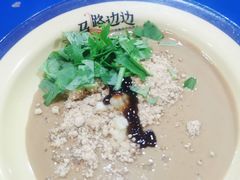 -马路边边串串香(延庆环球新意广场店)