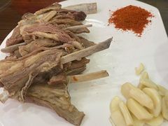 手抓羊肉-壹阁胡羊焖饼(特色小吃街店)