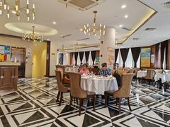 -老人和饭店(淮海中路店)