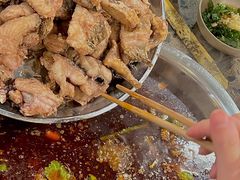 -肖肖酸萝卜鱼火锅(总店)