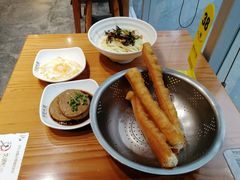 -弄堂咪道-饭香·面香·馄饨香(钦州北路田尚坊店)