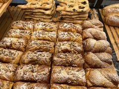 -Dough&Joe团憩(瑞虹天地月亮湾店)