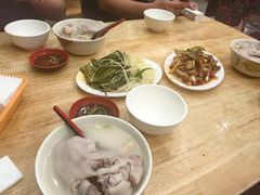 -雷祖芳老妈蹄花店