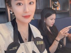 -雍容荟帝王蟹活龙虾展台自助(IFS黑金店)