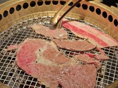 -铭牛烧肉·和牛海鲜自助(高新月牙湖店)