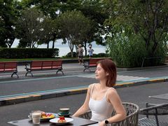 -ommo cafe(半岛城邦店)