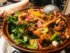 -胡须佬鸡煲四季火锅(海雅缤纷城店)