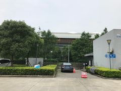 -秀沿路地铁站停车场