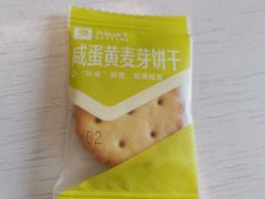 -良品铺子(长和国际店)