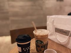 -星巴克臻选(杭州嘉里中心1F店)
