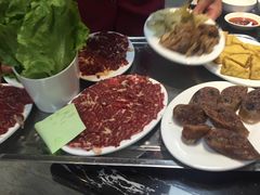 -一鼎牛鲜活牛肉城(晋江海峡国际食品城店)