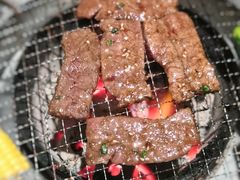 -山川小町·极番烧肉(新地假日广场店)