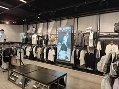 -阿迪达斯(武林银泰三叶草店)