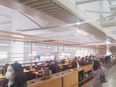 -星巴克(上海虹桥站2A检票口)