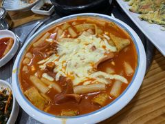芝士炒年糕-24 新村雪浓汤(长白山烤肉店)