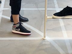 -NIKE KICKS LOUNGE体验店(北京新中关店)