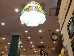-玛格萝妮比萨屋(四平店)