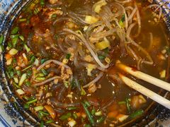 -爆炸头阿姨小四川正宗川味小吃(无任何分店)