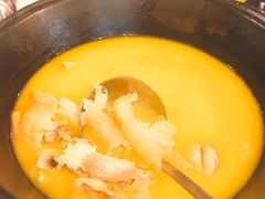 -鲜入围煮花胶鸡海鲜火锅