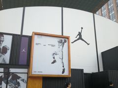 -Air Jordan(世贸天阶店)