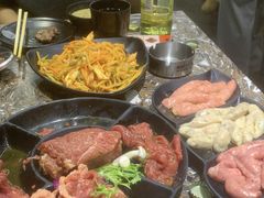 -啊美丽炭火烤肉(滑翔一店)