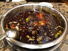 -肖肖酸萝卜鱼火锅(总店)