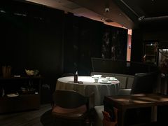 -左庭右院鲜牛肉火锅黑金店(陆家嘴中心店)