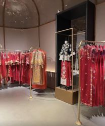 -藤薰定制中式嫁衣礼服旗袍店