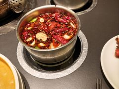 -钱小奴海鲜自助黑金店(杭州滨江龙湖店)