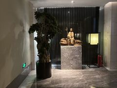 -新盈光·云会所(百丈东路店)