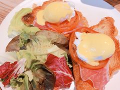 -Common Table · Brunch & Coffee