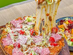 -Dragon Pizza•圆脸龙披萨·牛排餐厅