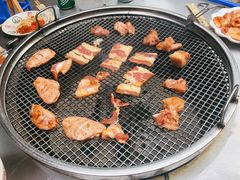 -小辣椒汤锅烧烤(温泉南街店)