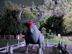 -巴陵广场