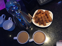  奶茶和梅子薯条-纯K(拱北店)