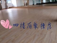 -亲亲家园三期游泳池