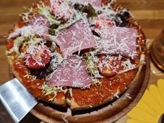 -Dragon Pizza•圆脸龙披萨·牛排餐厅